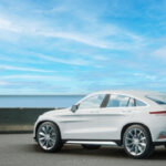 車の所有者が死亡したら？相続と名義変更手続の必要書類・かかる費用