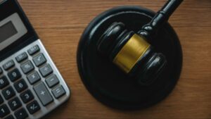 相続に関する弁護士費用はどれくらい？依頼する事務所を選ぶポイントも解説